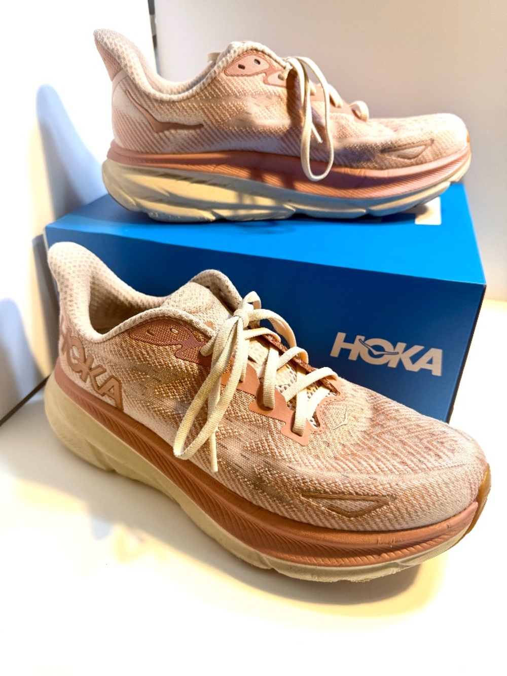 ☀️ HOKA Clifton 9 SNC Running Shoes. used but With Box. Sz 10 B